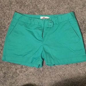 Vineyard Vines green shorts